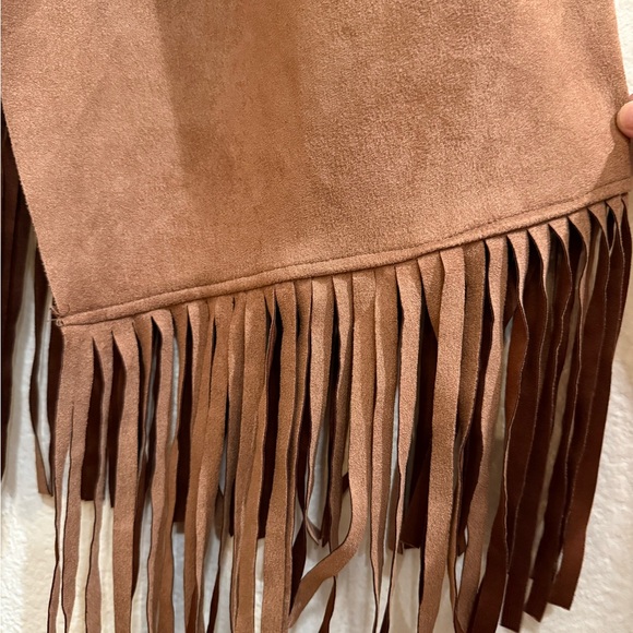 Composition/Zusamme Fringed Suede Sleeveless Vest in Cognac Brown - Picture 6 of 11